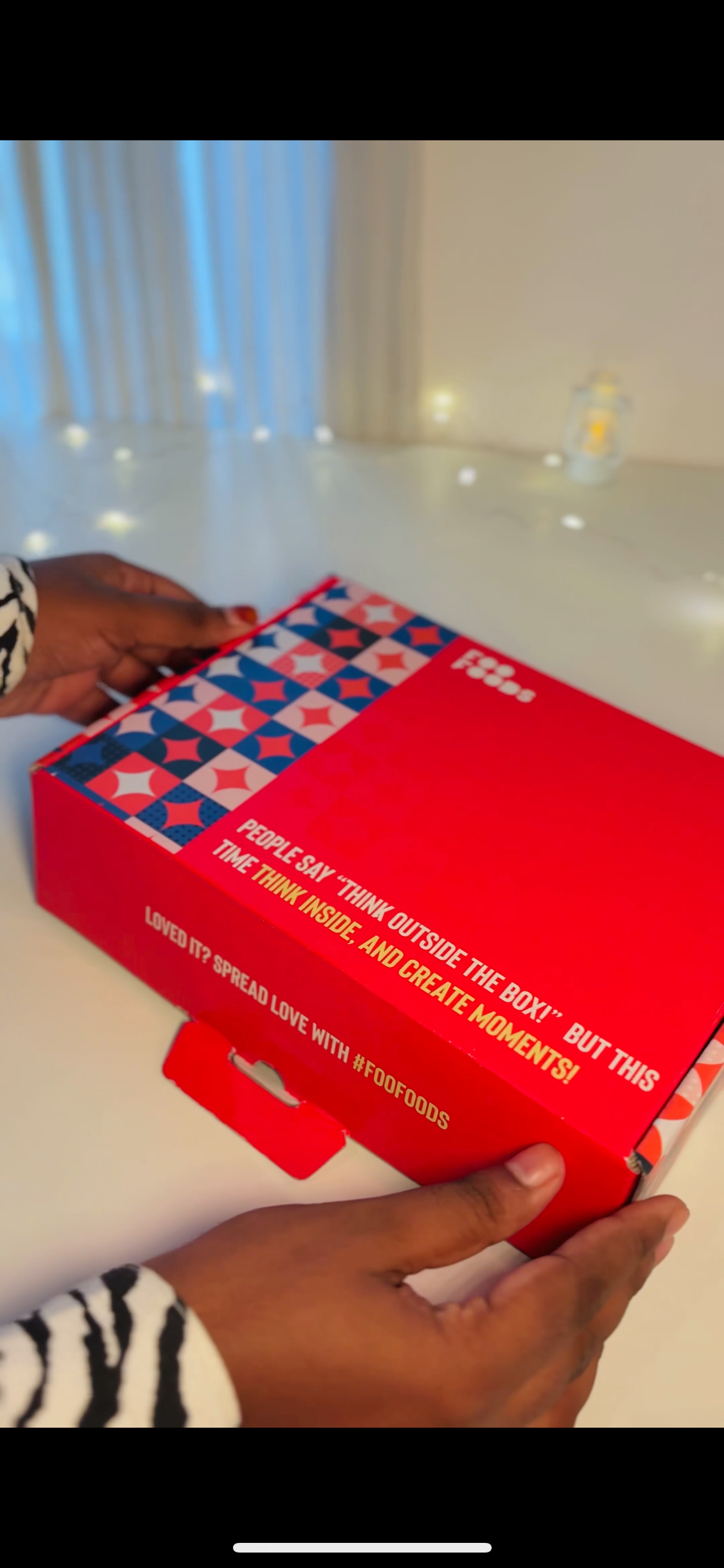 Mini Bites Gift Box – 20 Pieces of Kunafa Pistachio Chocolate (12g Each)