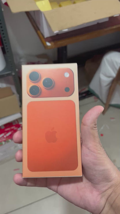 iPhone Box Kunafa Pistachio Chocolate – Limited Edition Gift Box